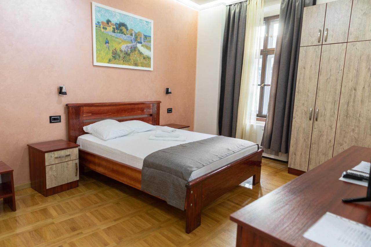 Hotel Kutko Pančevo 外观 照片