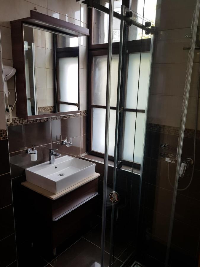 Hotel Kutko Pančevo 外观 照片