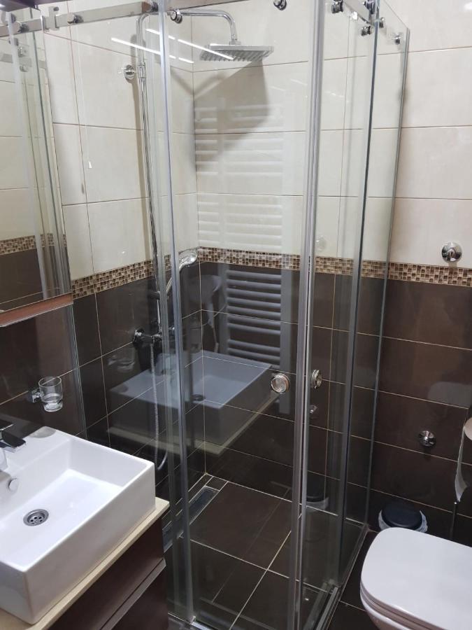 Hotel Kutko Pančevo 外观 照片