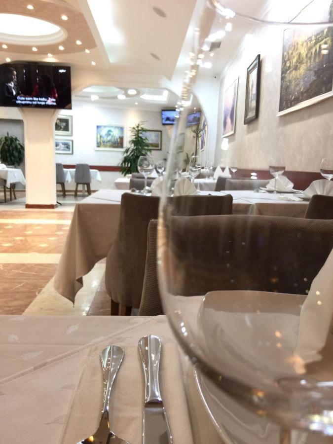 Hotel Kutko Pančevo 外观 照片
