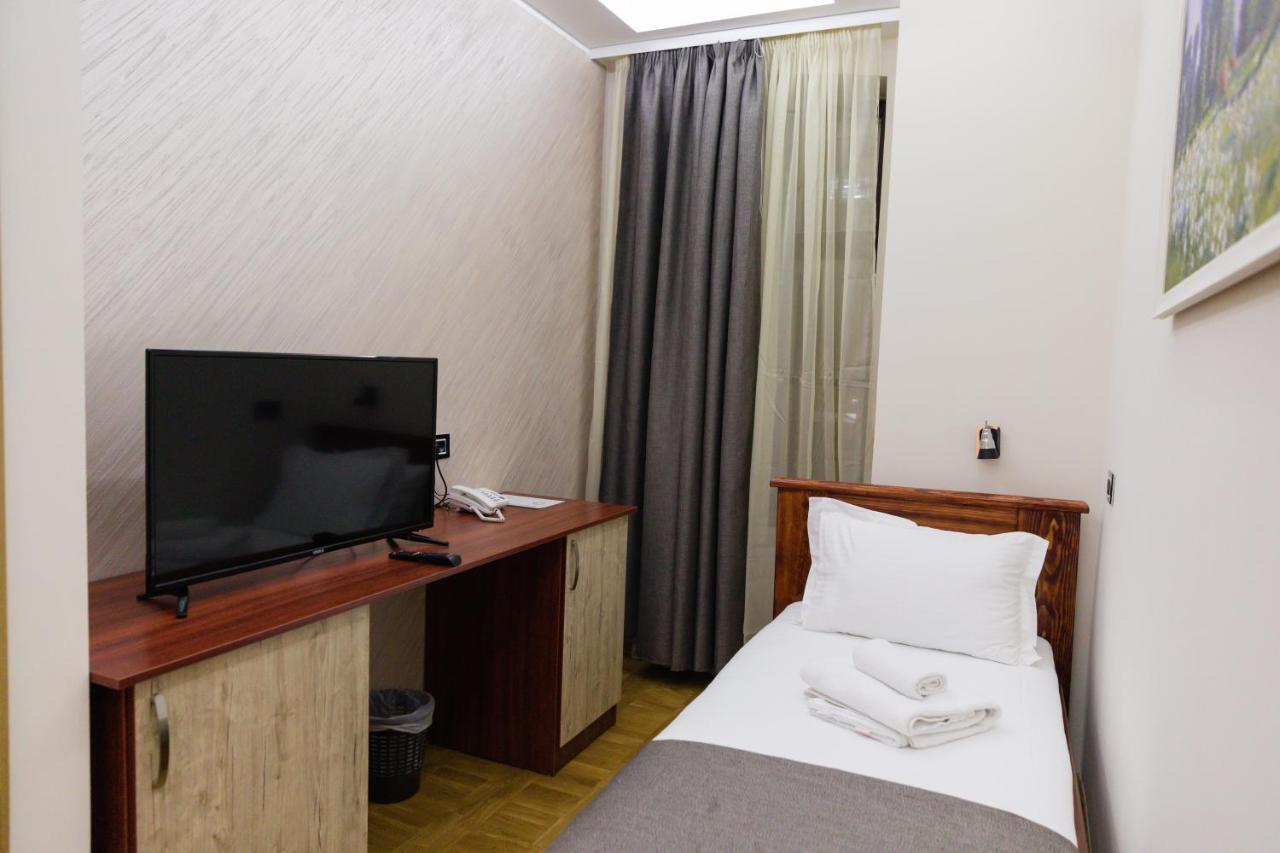 Hotel Kutko Pančevo 外观 照片