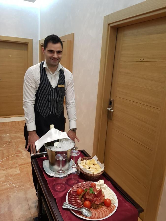 Hotel Kutko Pančevo 外观 照片
